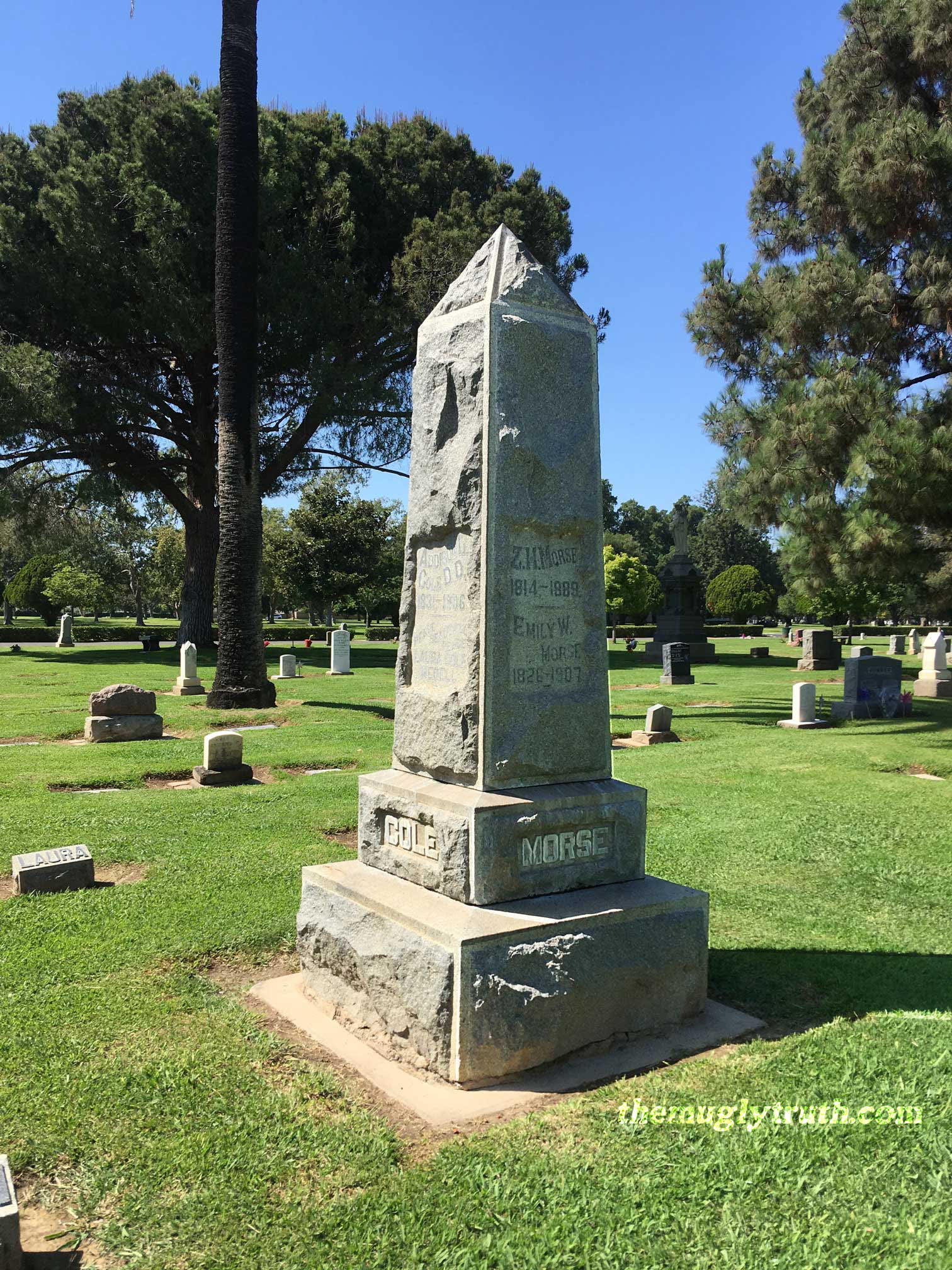 Obelisk headstone