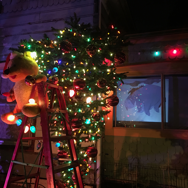 Old Orange CA Decorations 8