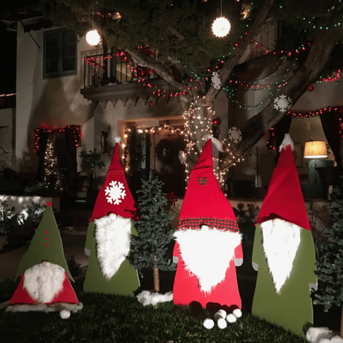 Old Orange Decorations 7